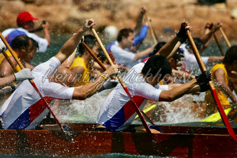 Competitive racing of the dragon boats - Henning Wiekhorst