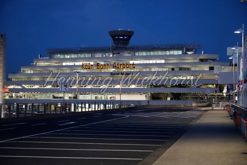 Flughafen Köln / Bonn - Henning Wiekhorst