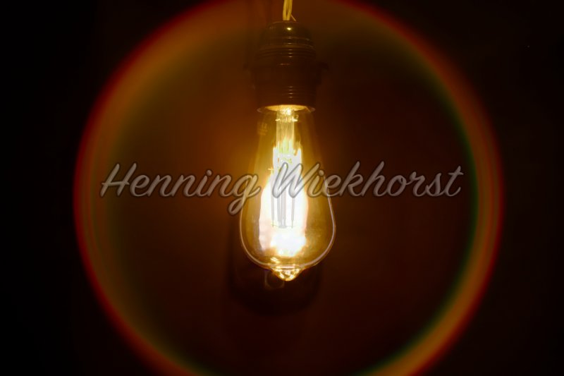 LED-Licht im Refektionskreis - Henning Wiekhorst