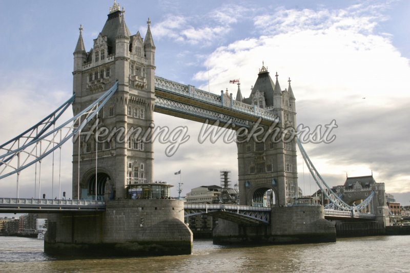 London (53) – Die Tower Bridge - Henning Wiekhorst