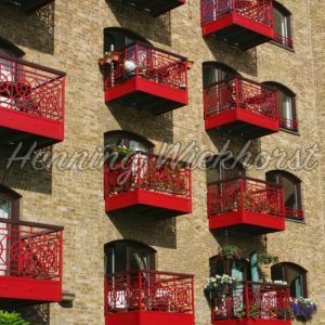 London (90) – Rote Balkone - Henning Wiekhorst