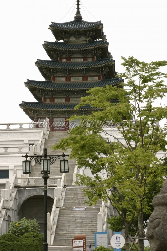 Seoul: Pagoden-Turm am Palast - Henning Wiekhorst