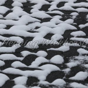 Snow on the road - Henning Wiekhorst