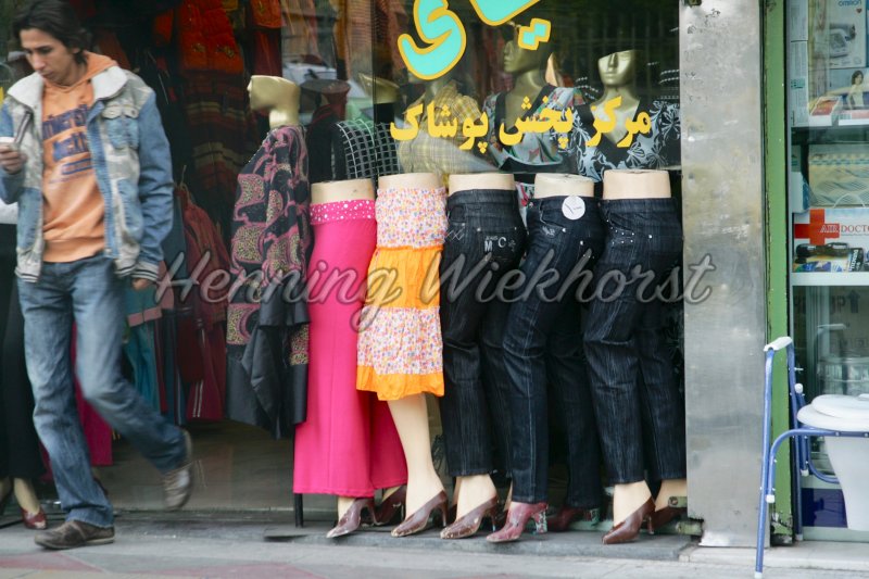 Teheran (45) – Damenbekleidungsgeschäft - Henning Wiekhorst