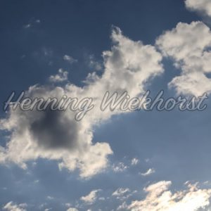 Wolken am Himmel - Henning Wiekhorst