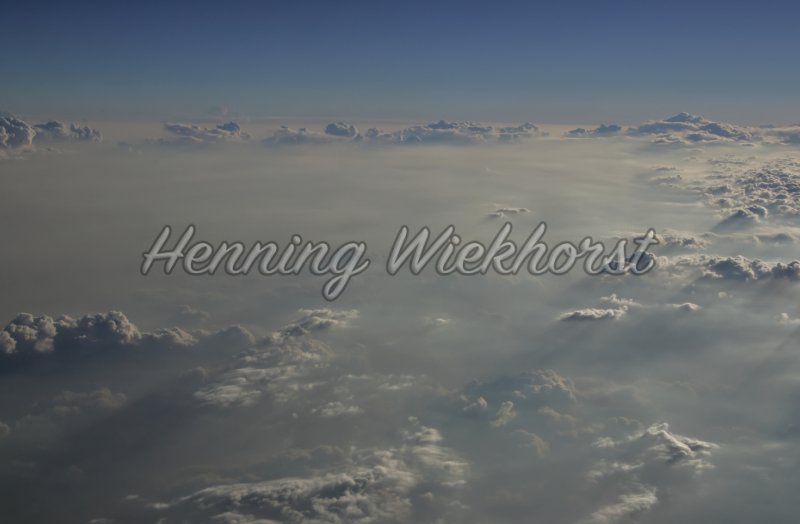 Wolkenlandschaft von oben (10) - Henning Wiekhorst