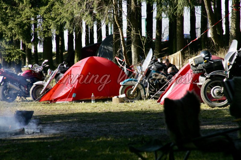 Zeltlager von einem Motorradtreffen (5) - Henning Wiekhorst
