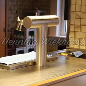 beer-tap in a restaurant - Henning Wiekhorst