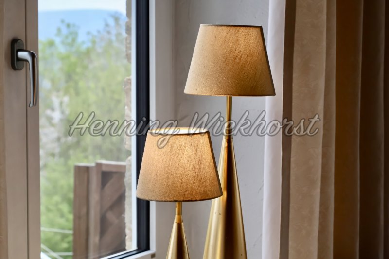 lamp on the window - Henning Wiekhorst